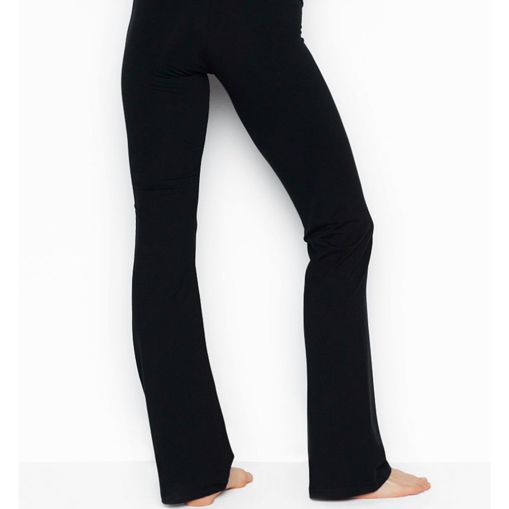 Victoria’s Secret Incredible Yoga Flare